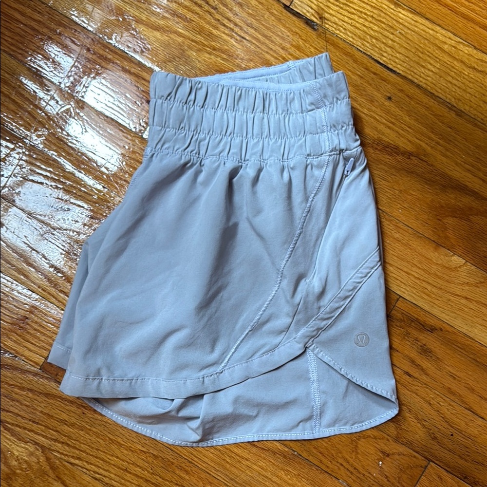Lululemon high waisted shorts, light grey/blue size 4